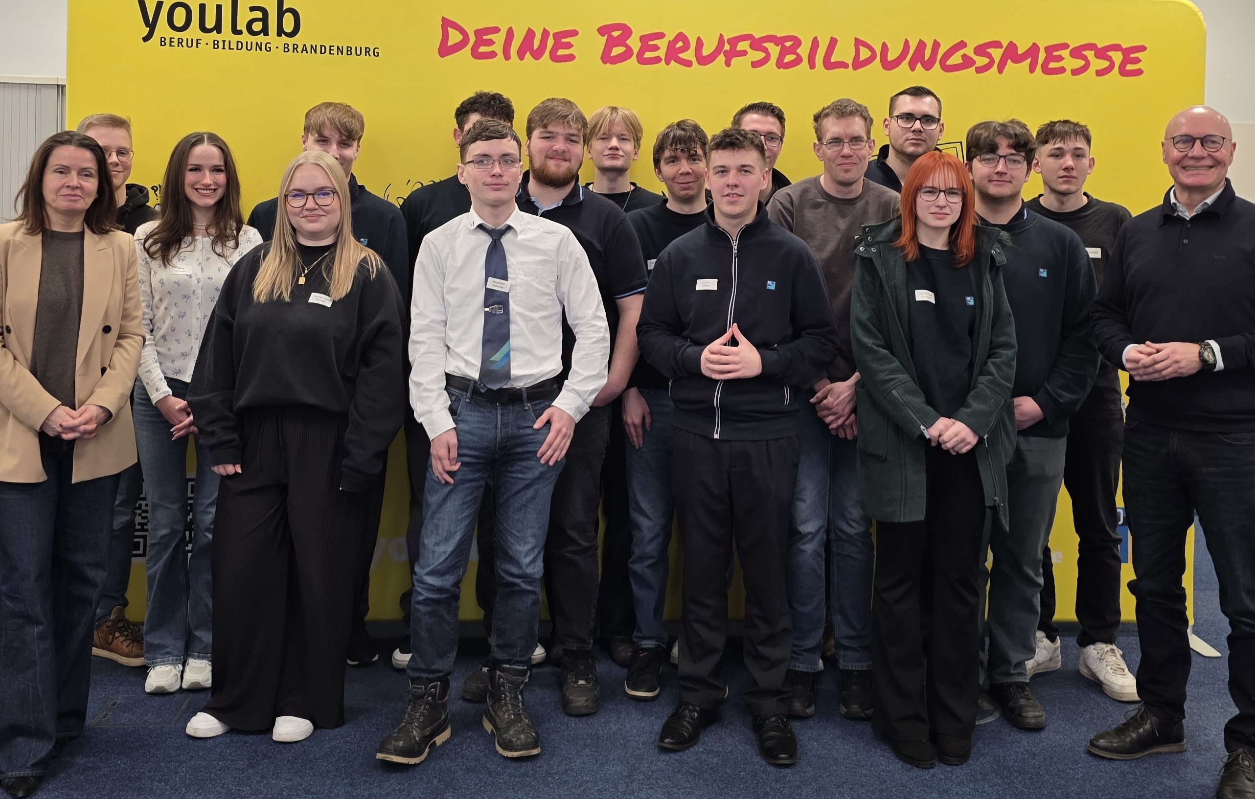 Gruppenbild vom Azubitreffen