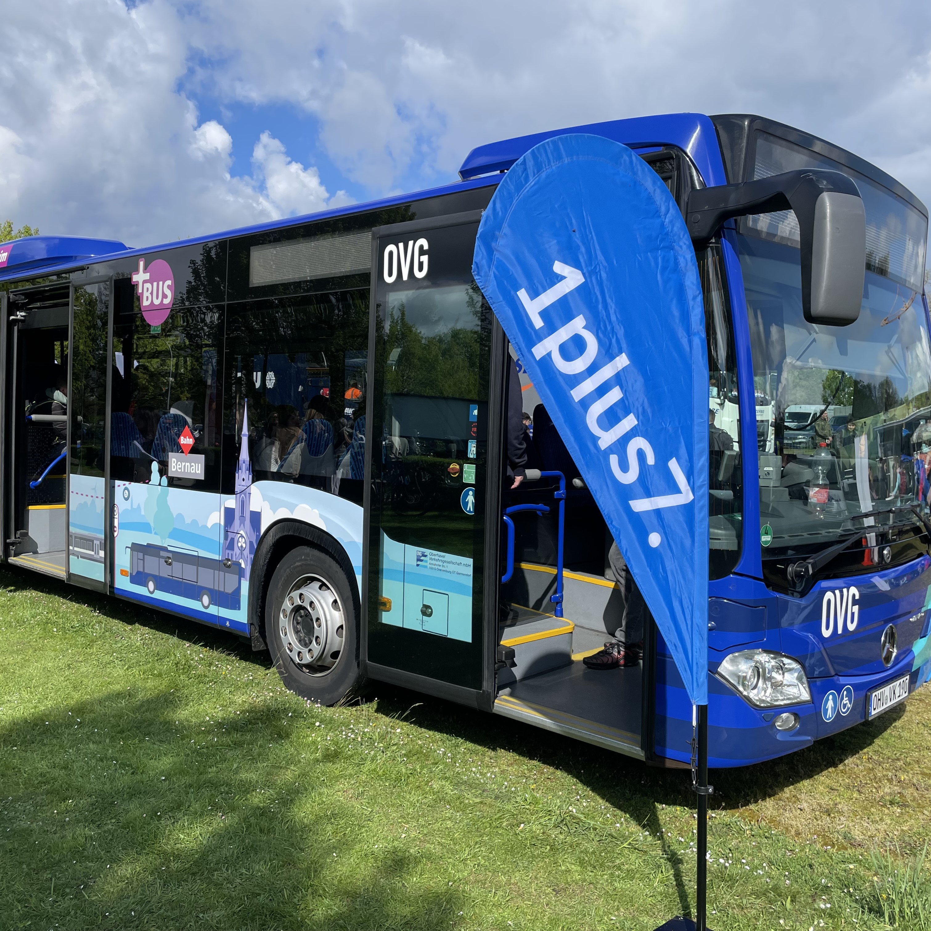 OVG-Bus auf der youlab